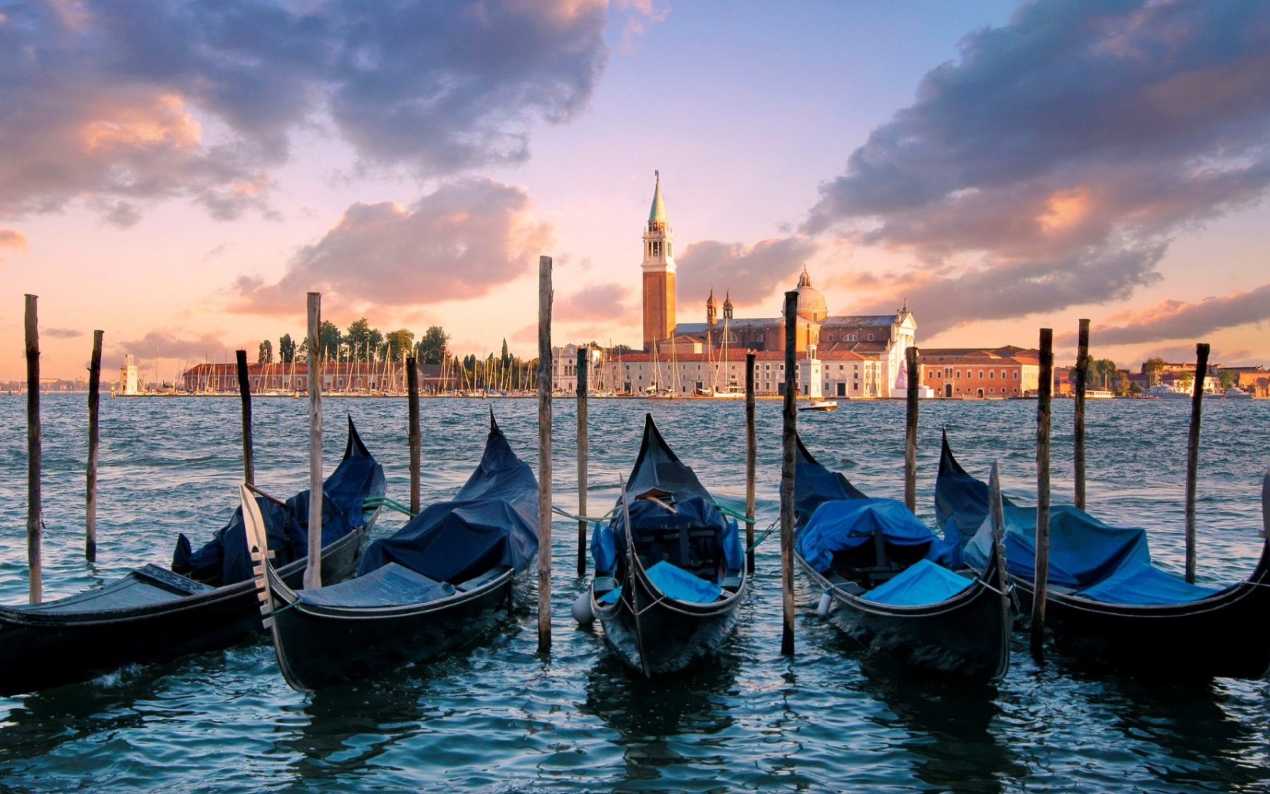 Das Venice Italy Gondolas Wallpaper 2560x1600