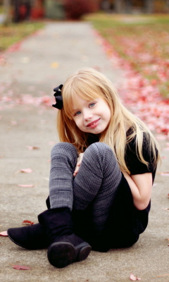 Little Blonde Girl In Autumn Park screenshot #1 240x400