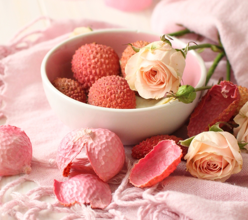Screenshot №1 pro téma Pink Roses And Petals 960x854