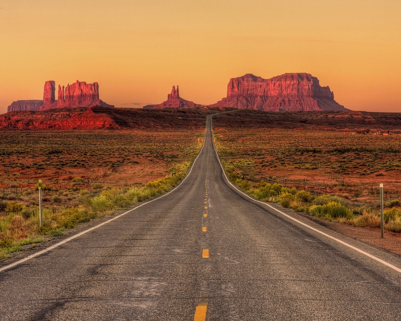 Fondo de pantalla Monument Valley in Arizona 1280x1024