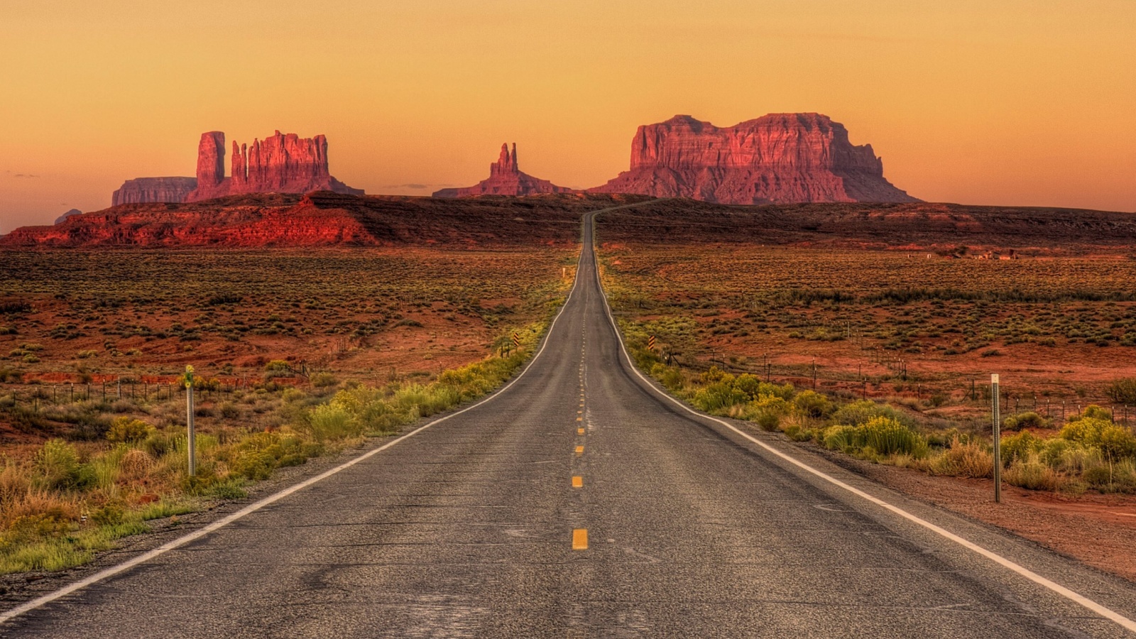 Обои Monument Valley in Arizona 1600x900