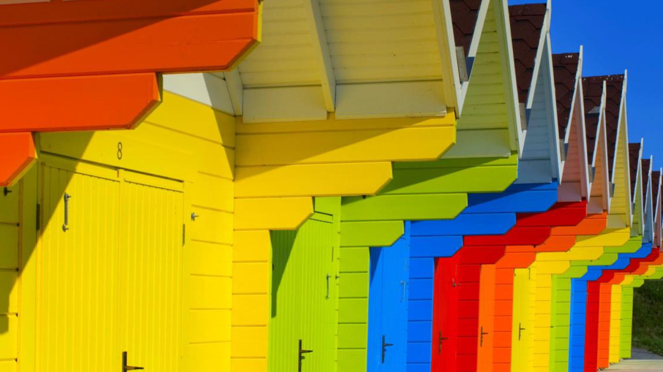 Screenshot №1 pro téma Colorful Houses In Holland 1366x768