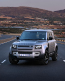 Das 2020 Land Rover Defender 110 P400 Wallpaper 128x160