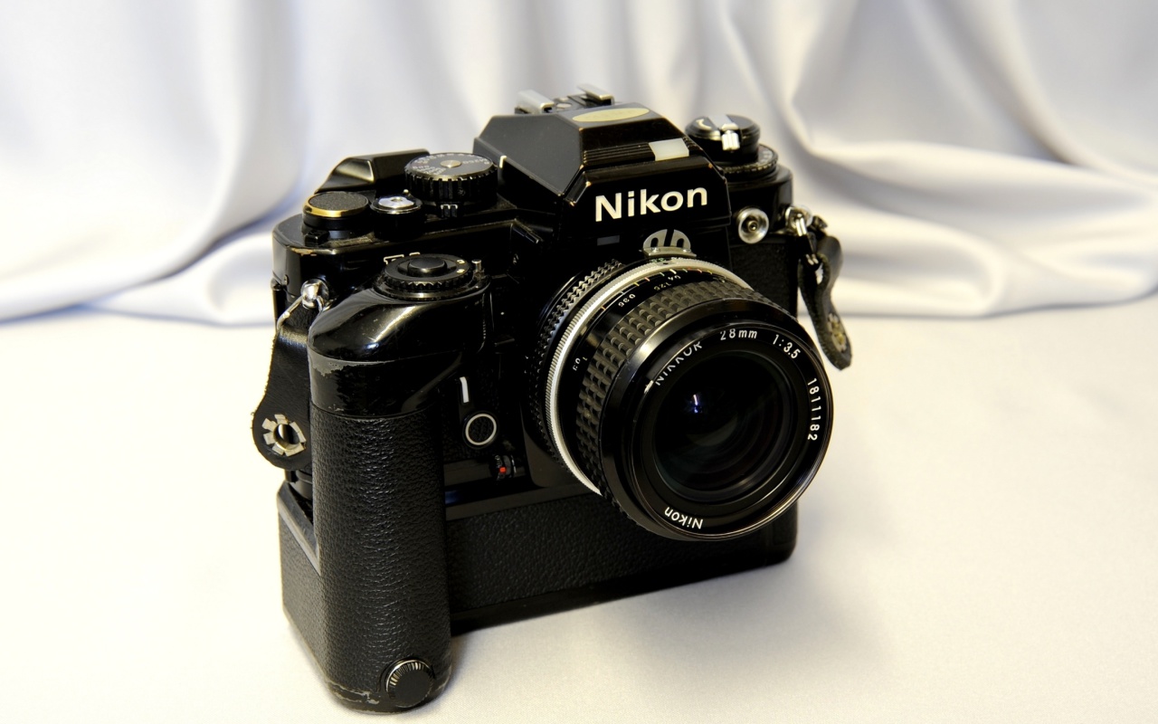 Screenshot №1 pro téma Nikon FA Single lens Reflex Camera 1280x800
