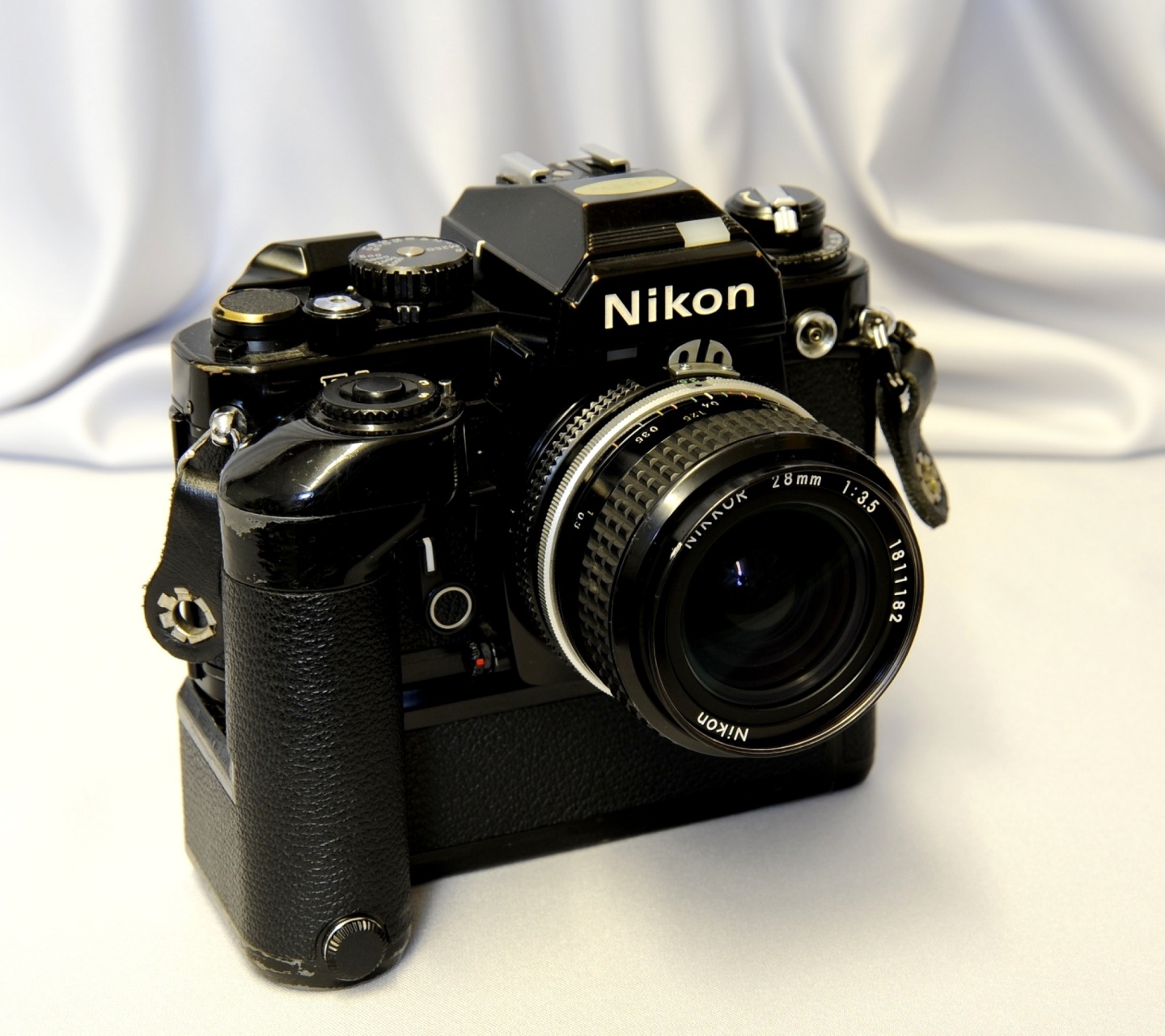 Fondo de pantalla Nikon FA Single lens Reflex Camera 1440x1280