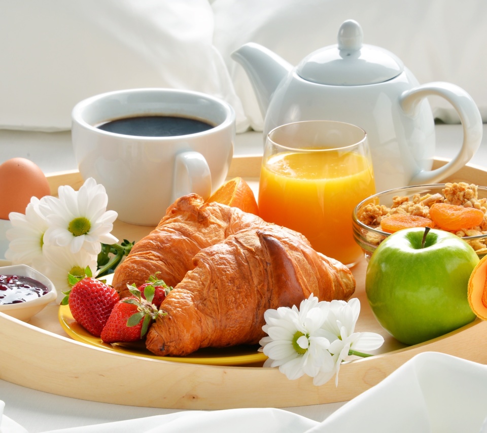 Breakfast with croissant and musli wallpaper 960x854