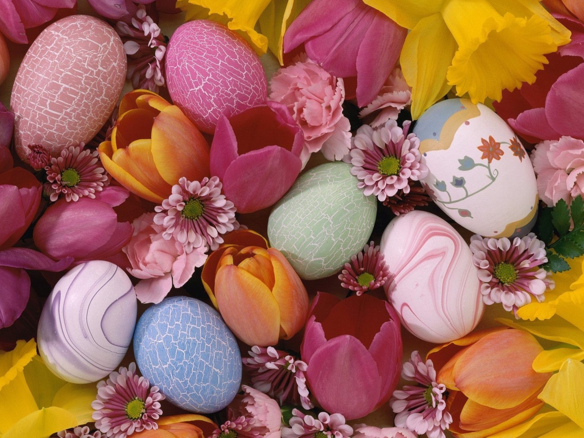 Fondo de pantalla Easter Eggs And Flowers 1152x864