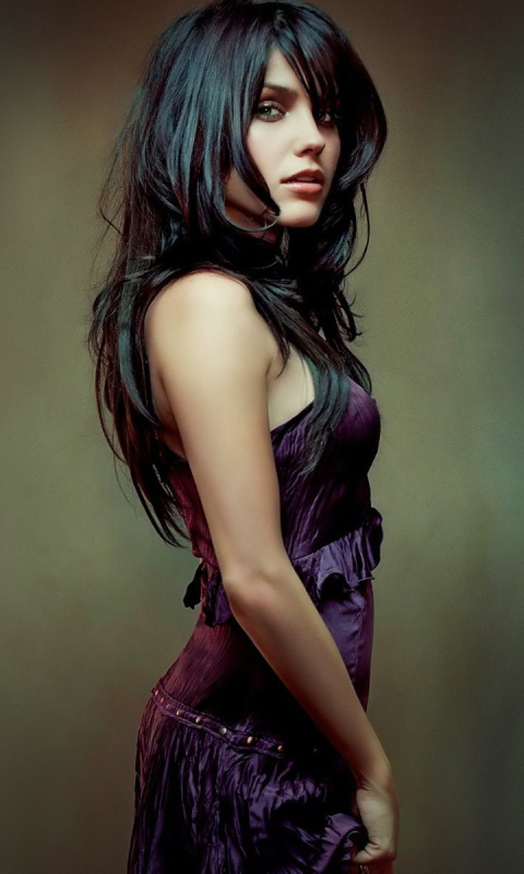 Brunette with beautiful hair wallpaper 480x800