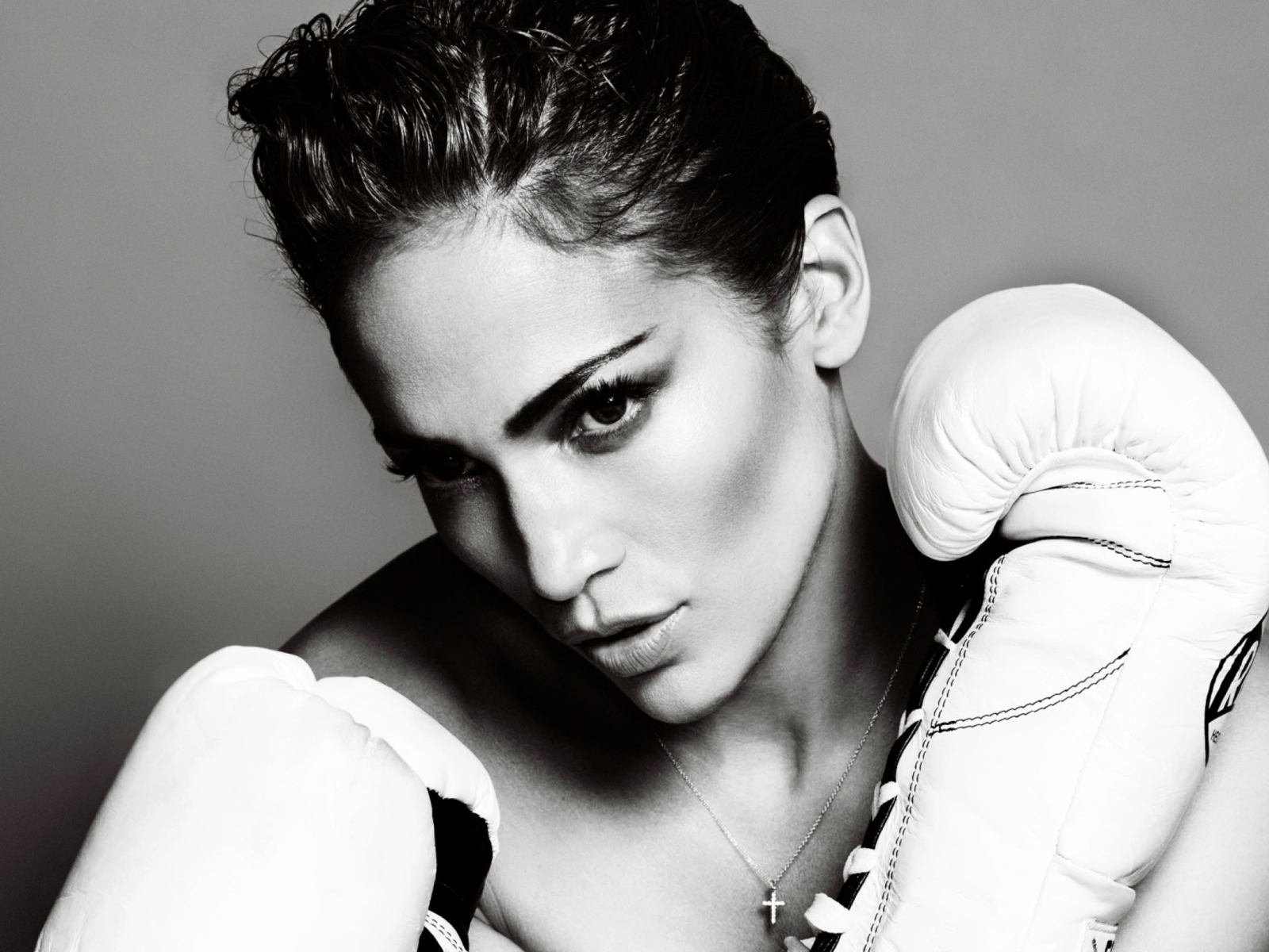 Обои Jennifer Lopez Boxing 1600x1200