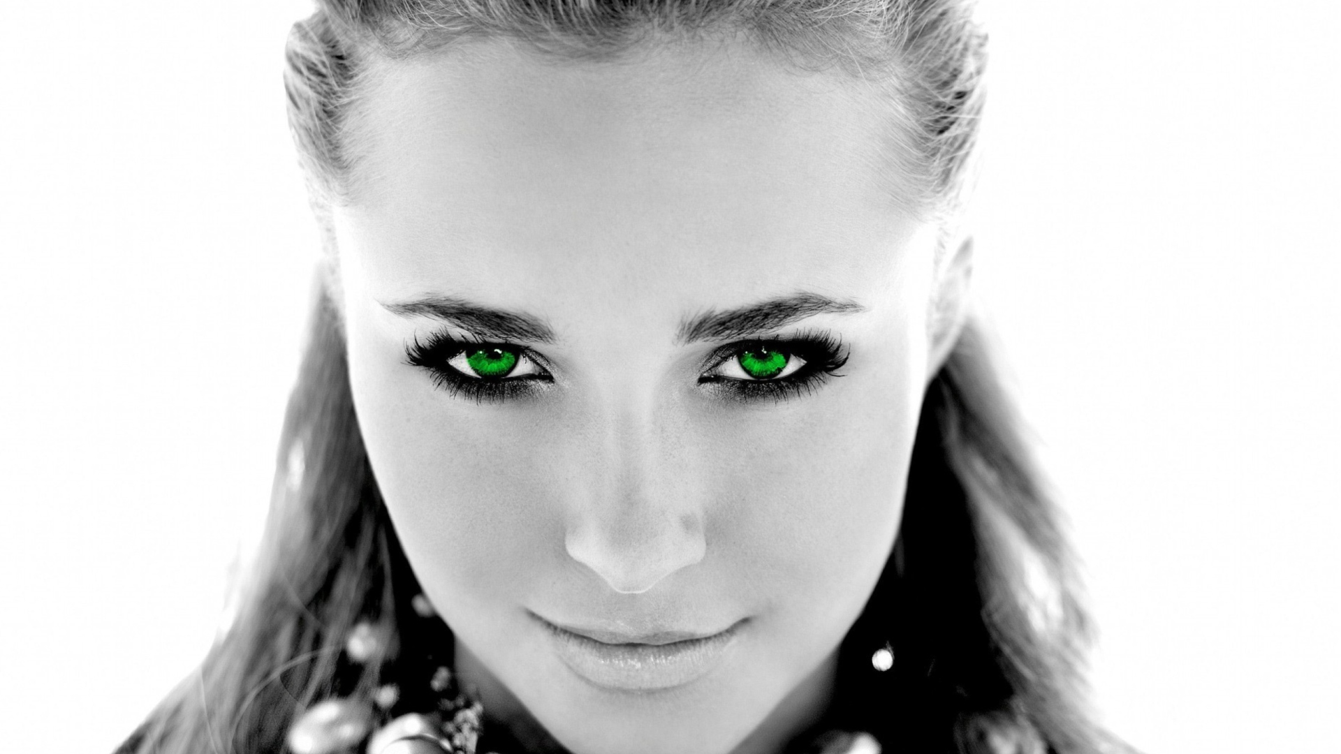 Screenshot №1 pro téma Girl With Green Eyes 1920x1080