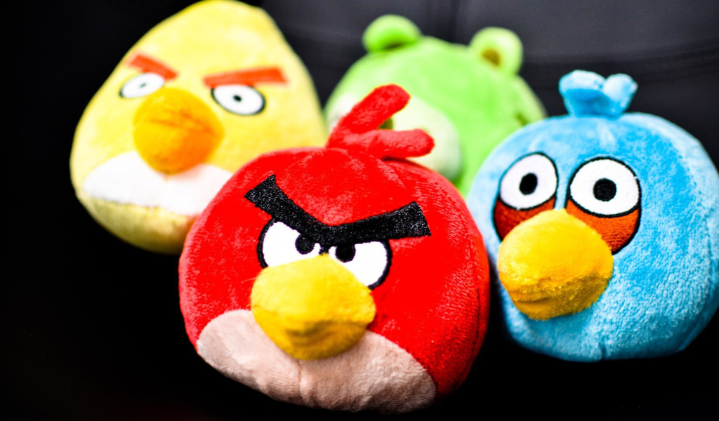Fondo de pantalla Plush Angry Birds 1024x600