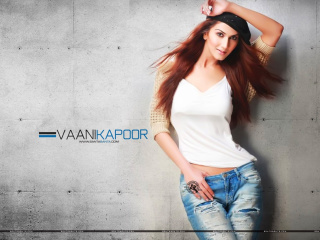 Screenshot №1 pro téma Vaani Kapoor 320x240