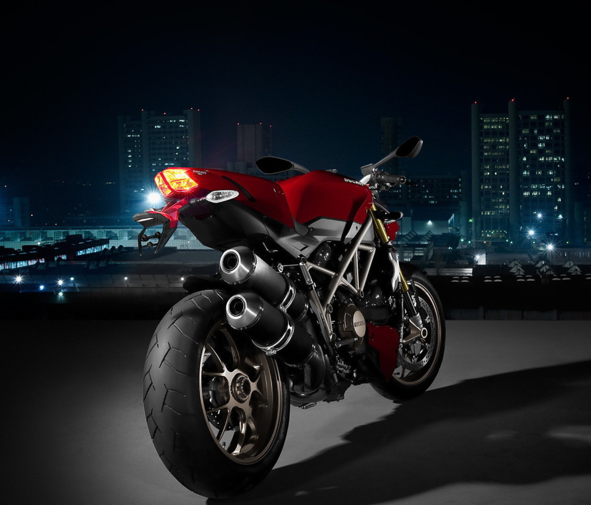 Fondo de pantalla Ducati Streetfighter 1200x1024