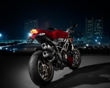 Screenshot №1 pro téma Ducati Streetfighter 220x176