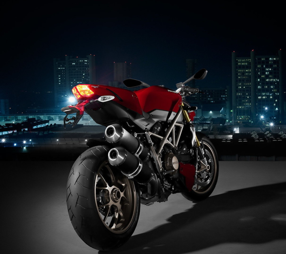 Screenshot №1 pro téma Ducati Streetfighter 960x854