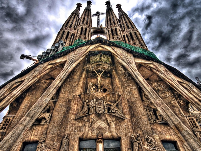 Fondo de pantalla Sagrada Familia - Barcelona 640x480