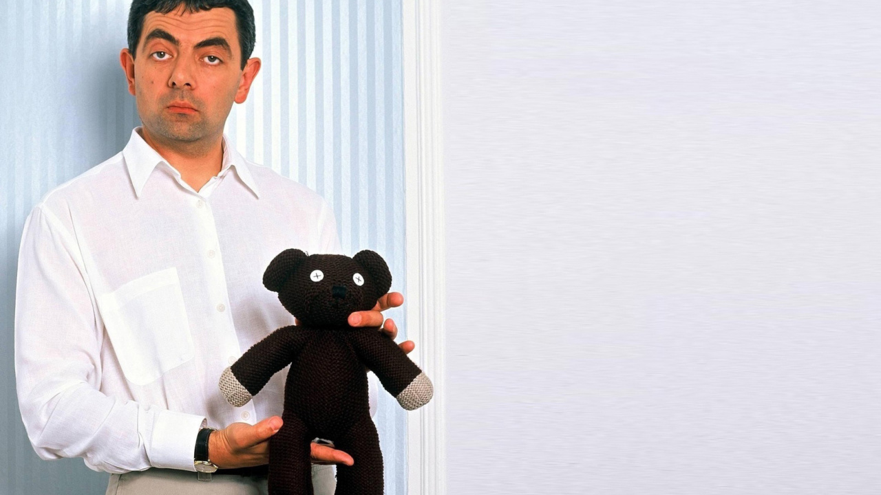 Das Mr Bean with Knitted Brown Teddy Bear Wallpaper 1280x720