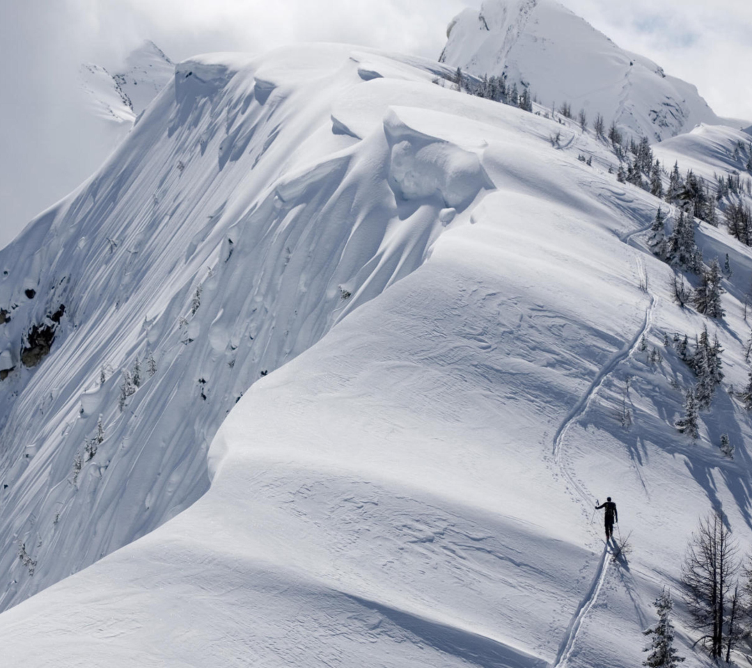 Fondo de pantalla Powder Creek Lodge - British Columbia 1080x960