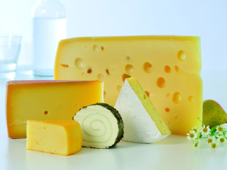 Das Cheeses and Pear Wallpaper 320x240
