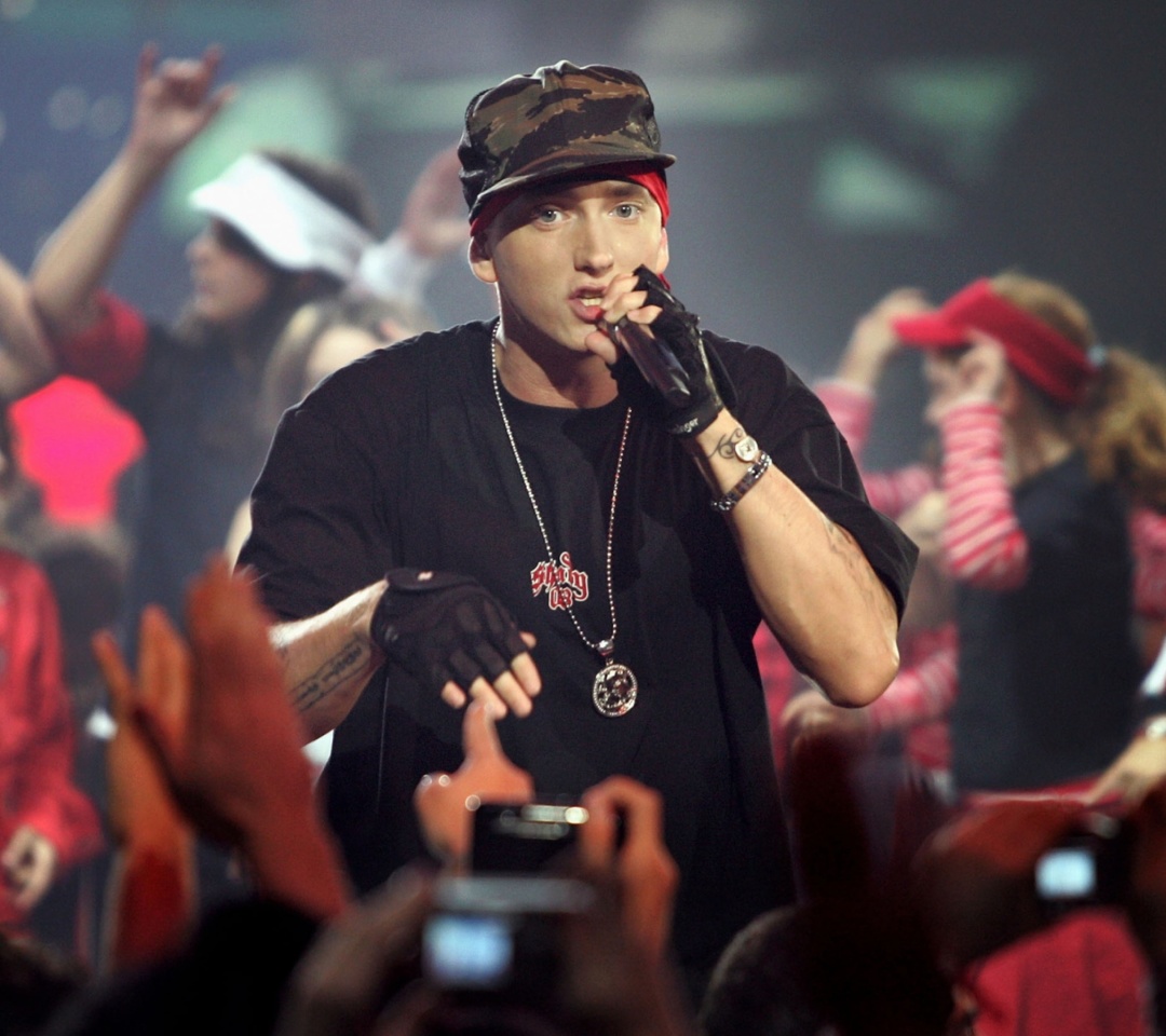 Fondo de pantalla Eminem Live Concert 1080x960