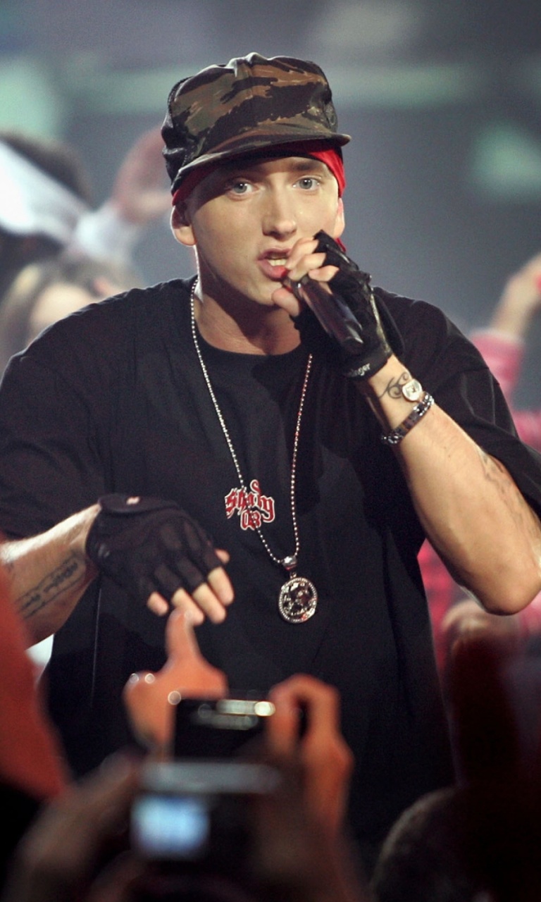 Fondo de pantalla Eminem Live Concert 768x1280