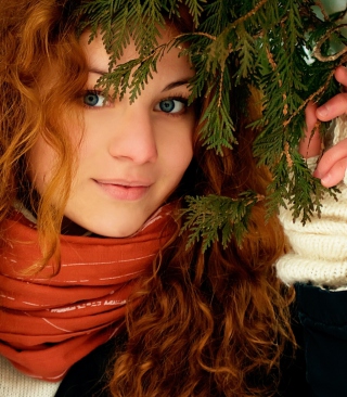Pretty Redhead - Obrázkek zdarma pro Nokia Asha 311