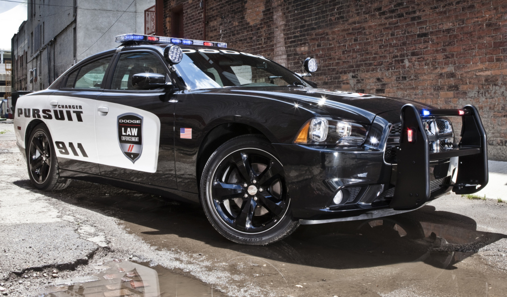 Screenshot №1 pro téma Dodge Charger - Police Car 1024x600
