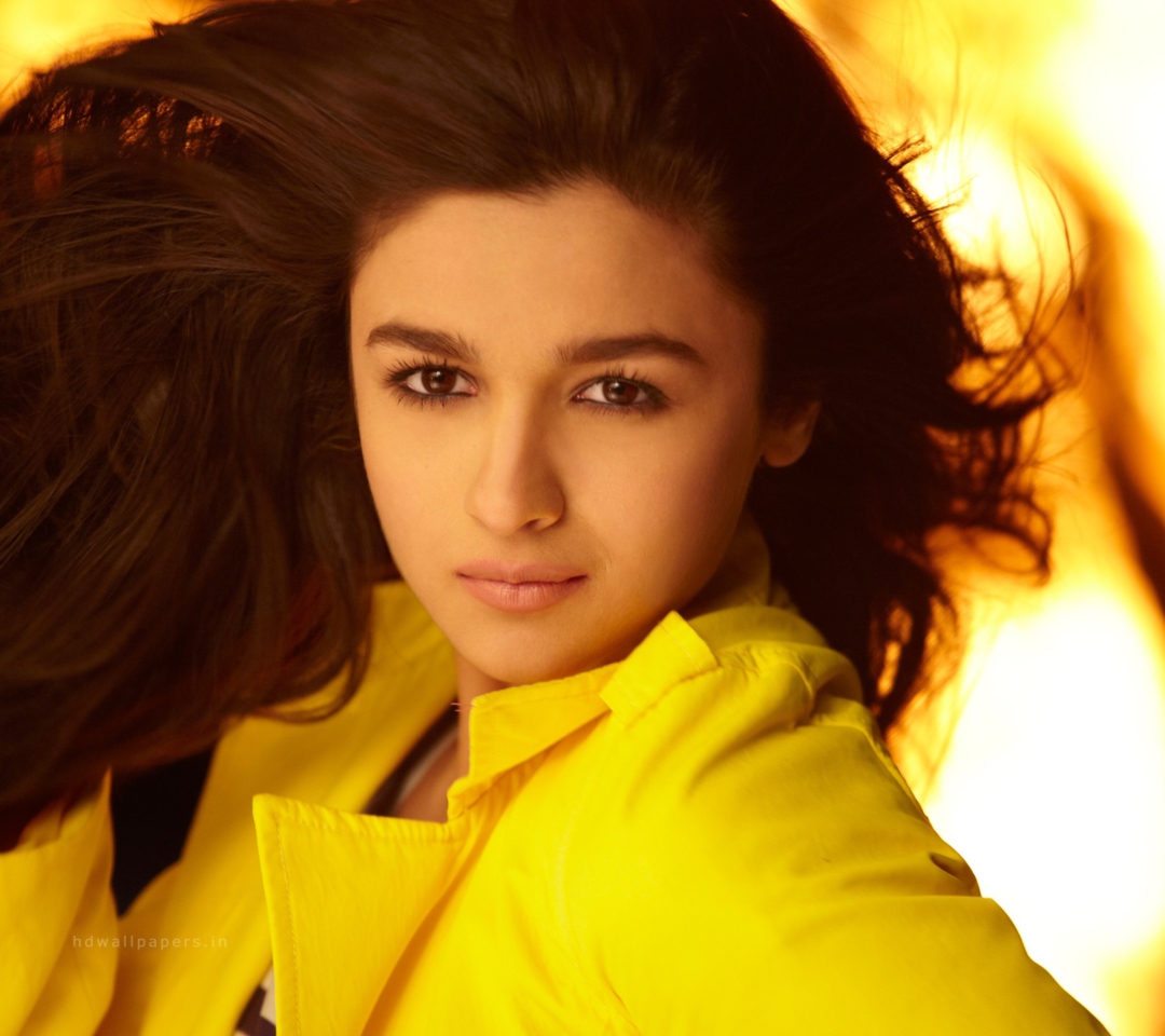 Fondo de pantalla Alia Bhatt In Student Of The Year 1080x960