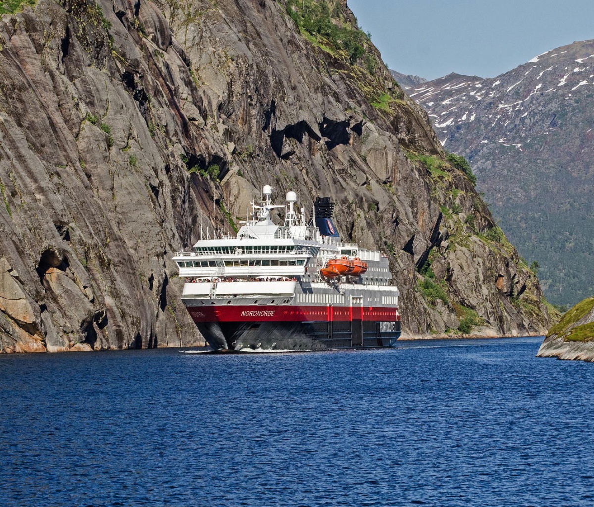 Sfondi Norway Cruise 1200x1024