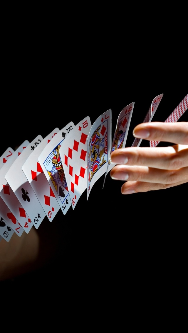 Playing cards trick wallpaper 640x1136