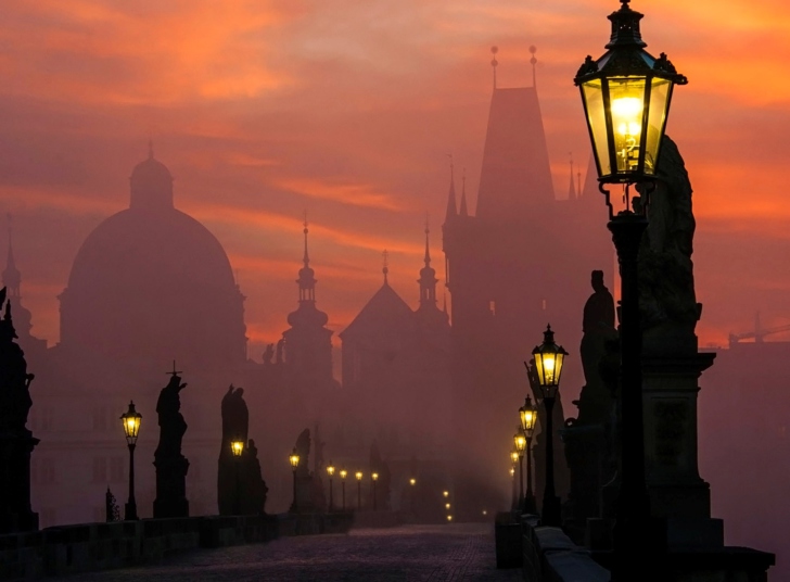 Screenshot №1 pro téma Charles Bridge - Prague in fog