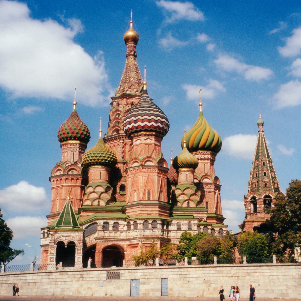 Das St. Basil's Cathedral On Red Square, Moscow Wallpaper 1024x1024