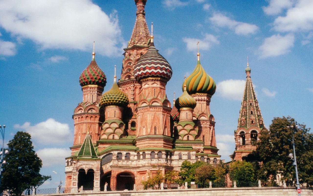 St. Basil's Cathedral On Red Square, Moscow wallpaper 1280x800