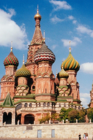 Screenshot №1 pro téma St. Basil's Cathedral On Red Square, Moscow 320x480