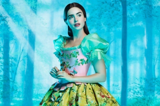 Lily Collins As Snow White - Obrázkek zdarma pro Fullscreen Desktop 800x600