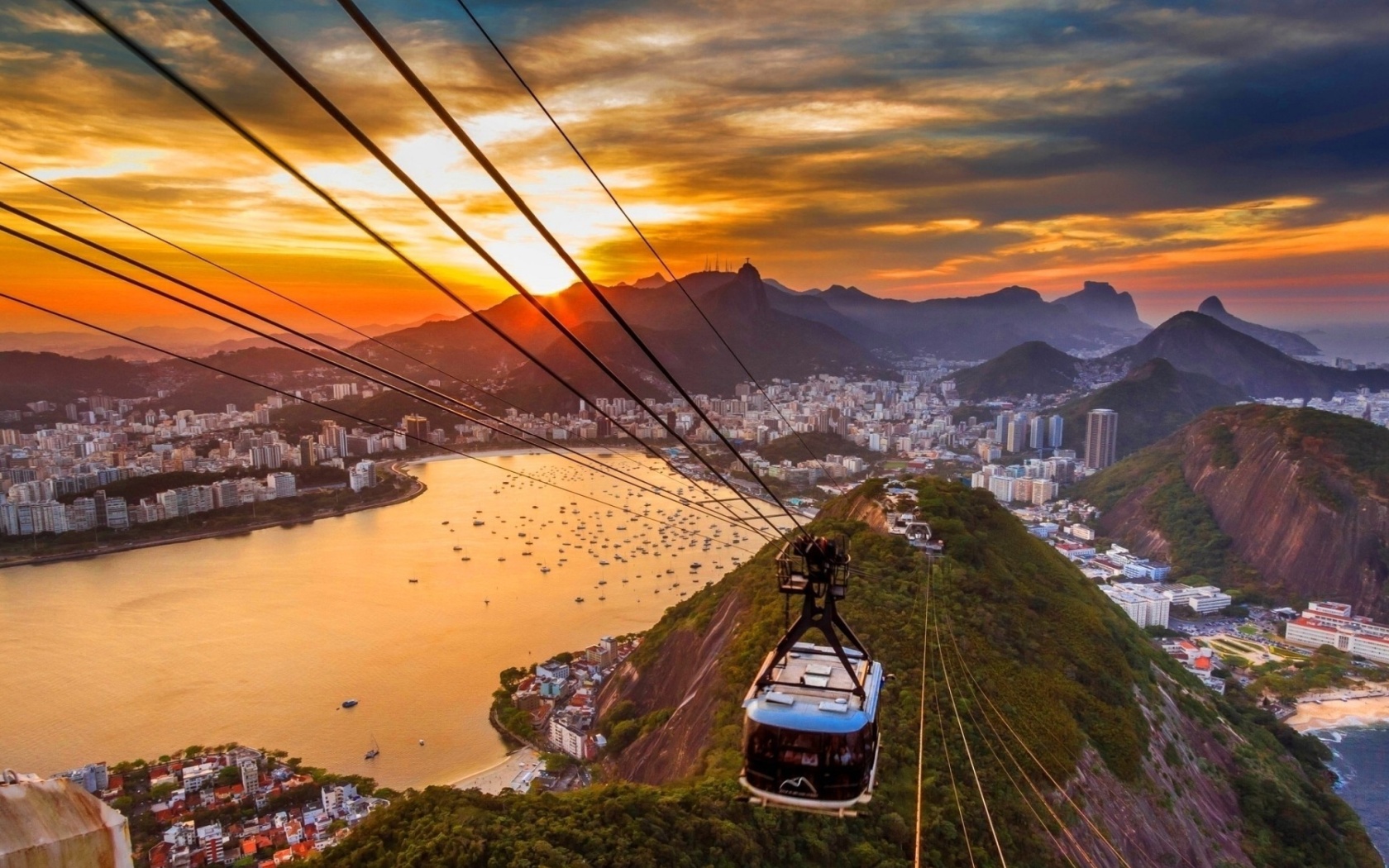 Fondo de pantalla Copacabana Sugar Loaf Funicular, Rio de Janeiro 1680x1050