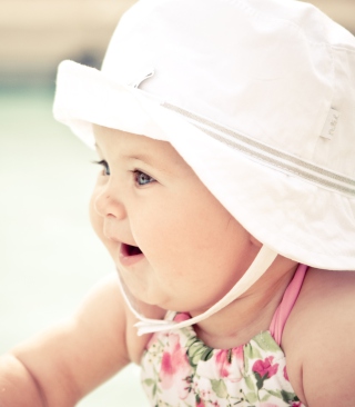 Cute Baby In Hat papel de parede para celular para Nokia Asha 308