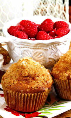 Screenshot №1 pro téma Muffins and Raspberries 240x400