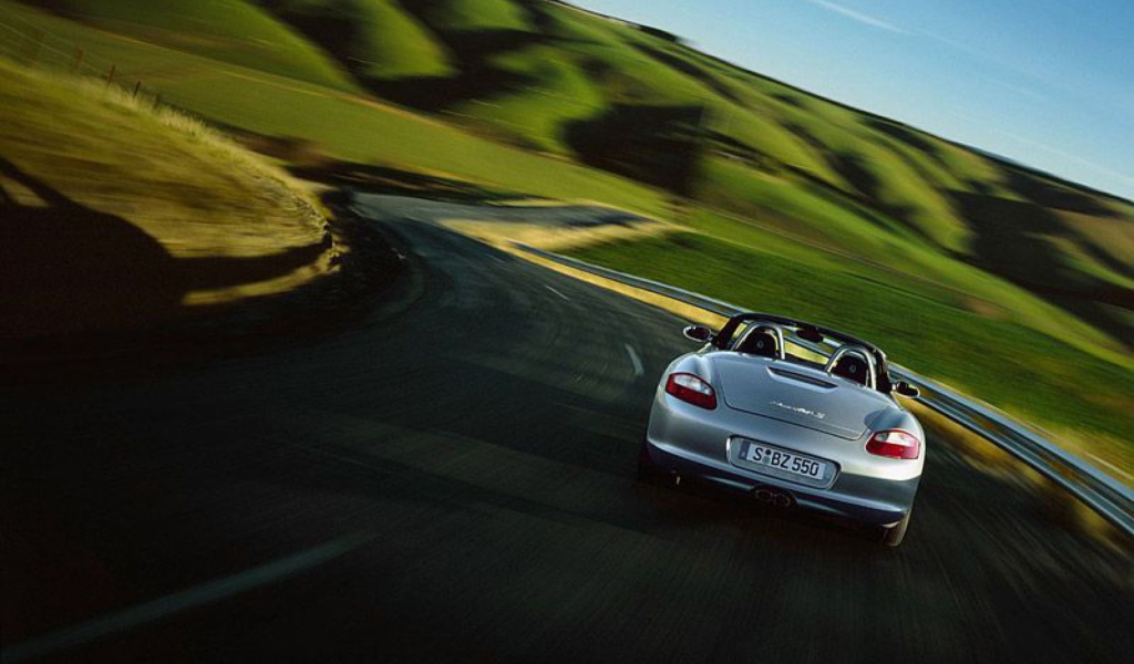 Das Porsche Boxter Highway Wallpaper 1024x600