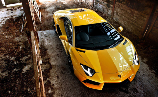 Yellow Lamborghini Aventador - Obrázkek zdarma 