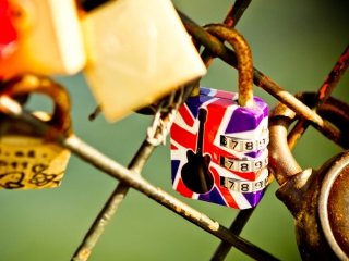 Das British Lock Wallpaper 320x240