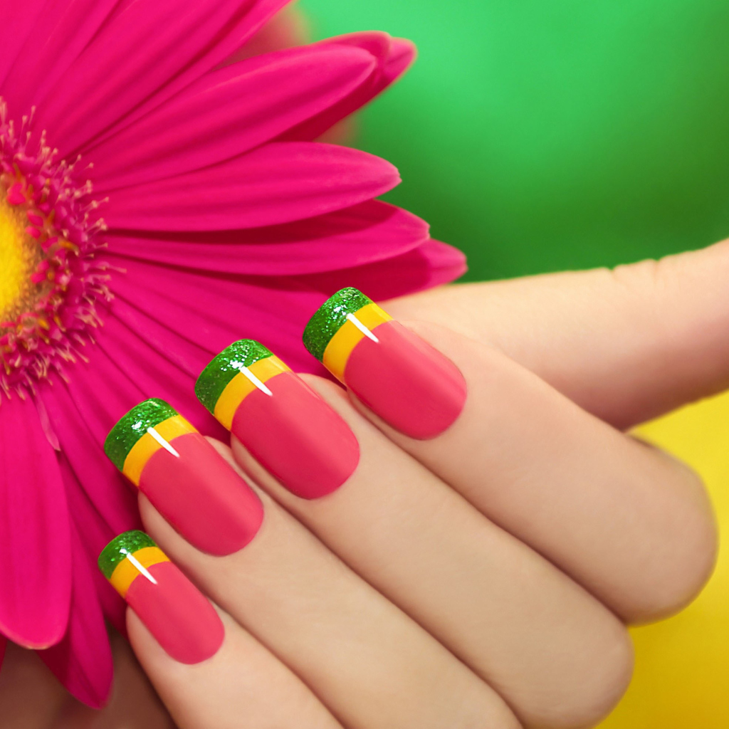 Das Colorful Nails Wallpaper 1024x1024
