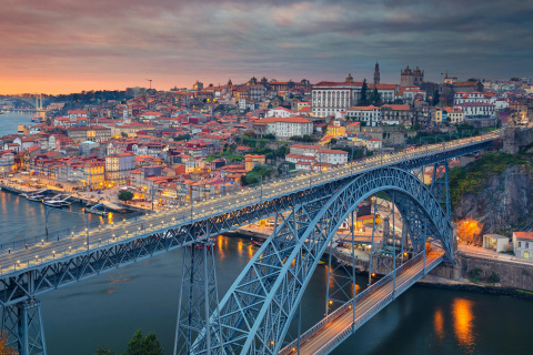 Fondo de pantalla Dom Luis I Bridge in Porto 480x320