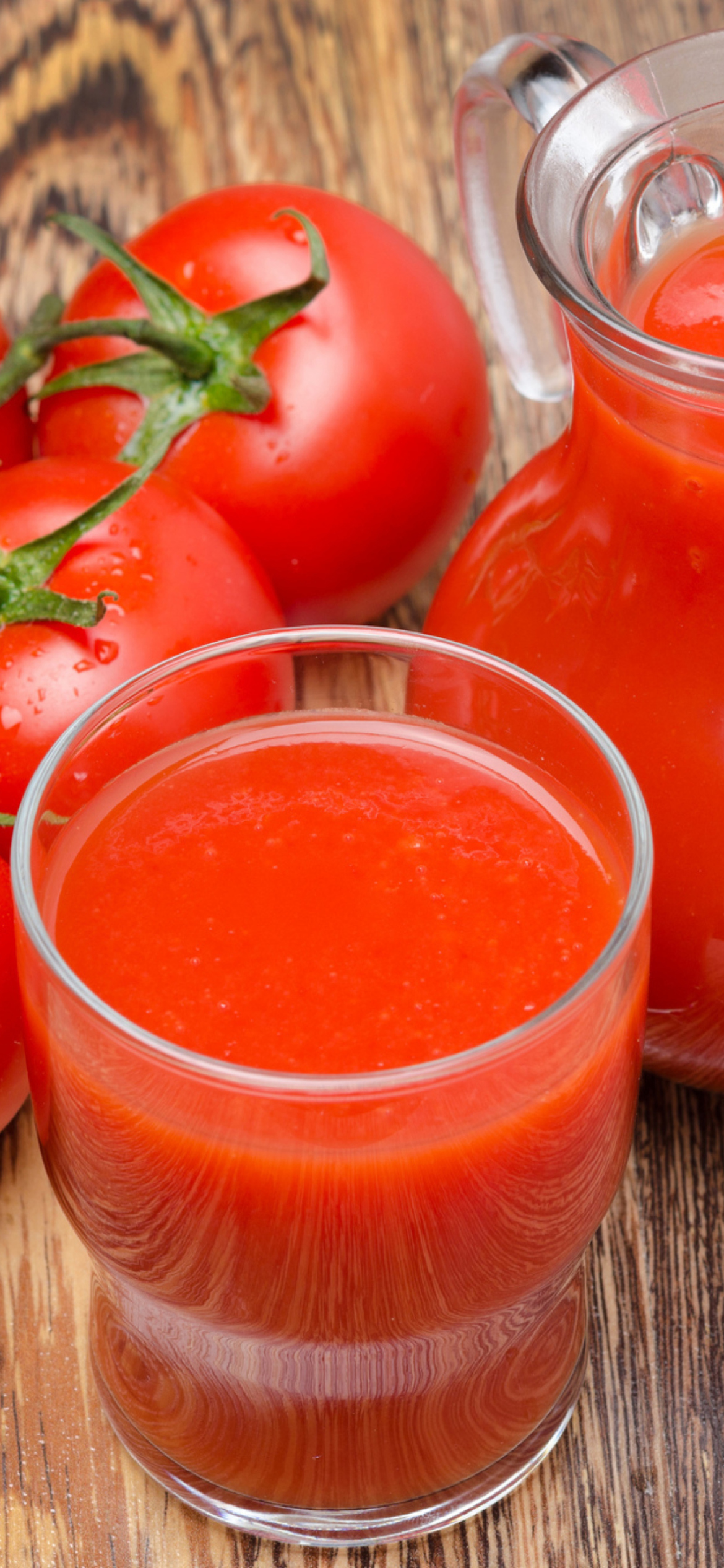 Fresh Tomato Juice wallpaper 1170x2532