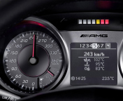 Mercedes AMG Speedometer wallpaper 176x144