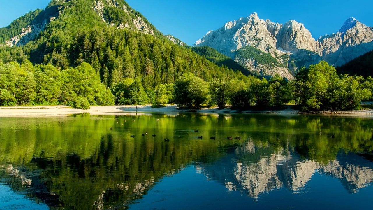 Screenshot №1 pro téma Lake Jasna, Slovenia 1280x720