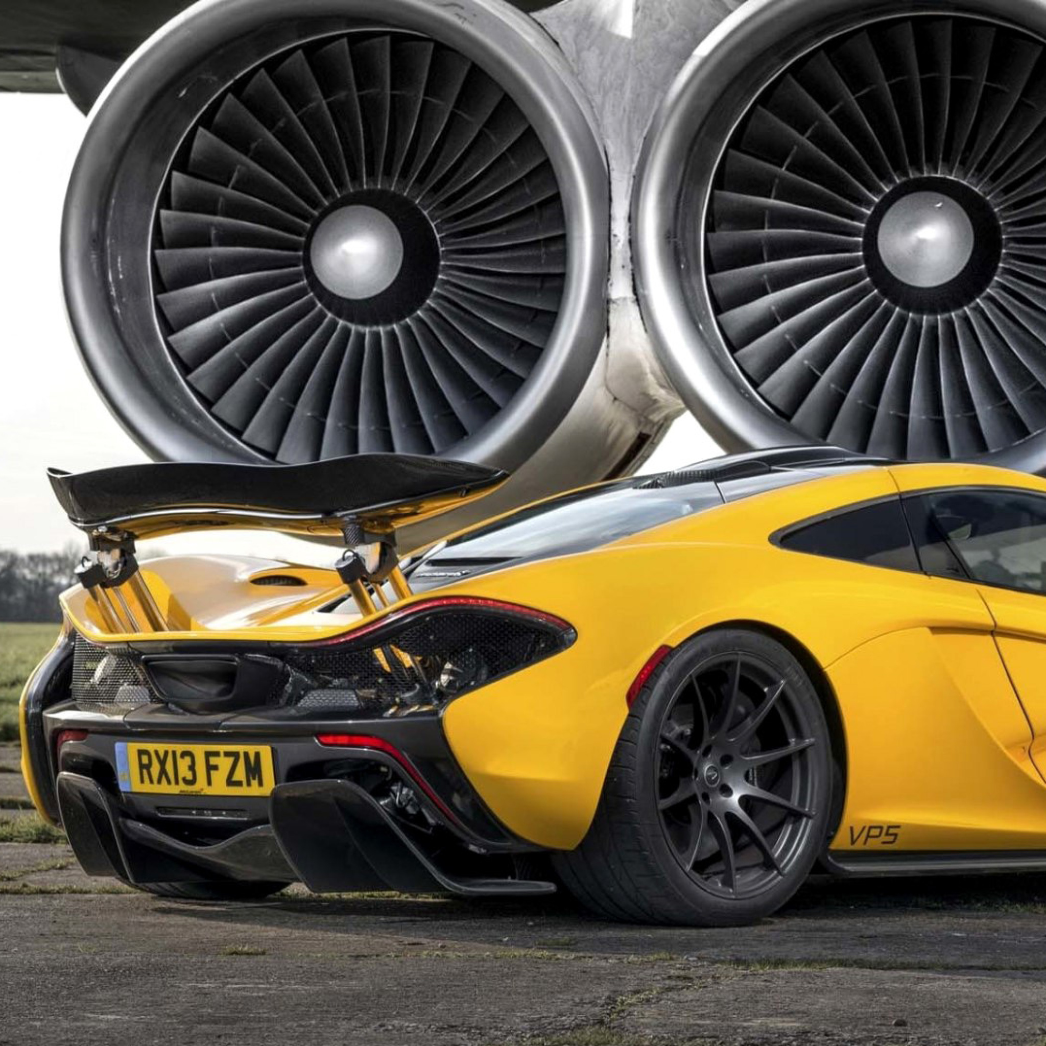 Fondo de pantalla Mclaren P1 2048x2048