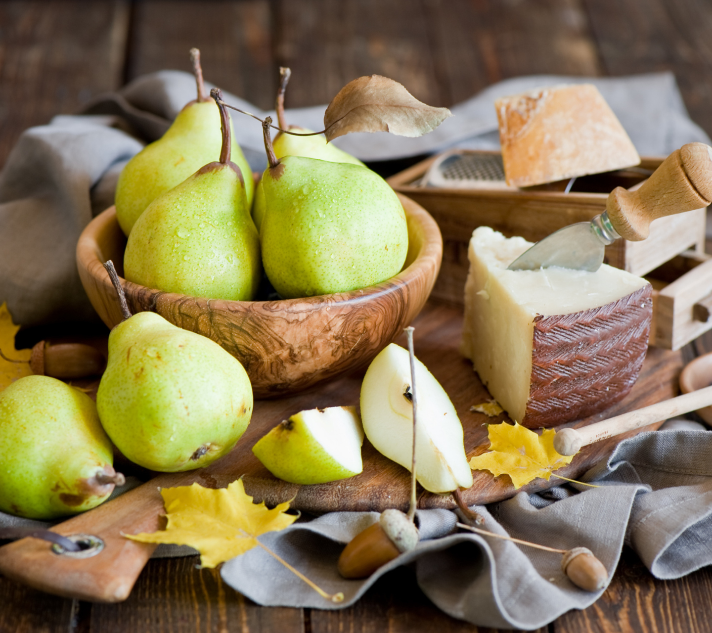 Pears And Cheese wallpaper 1440x1280