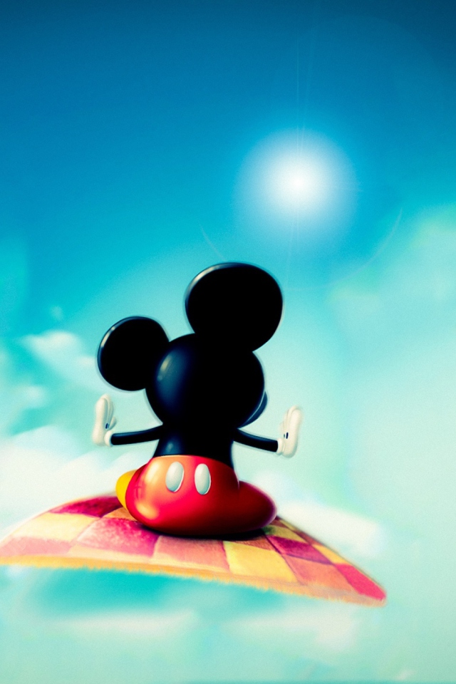 Обои Mickey Mouse Flying In Sky 640x960