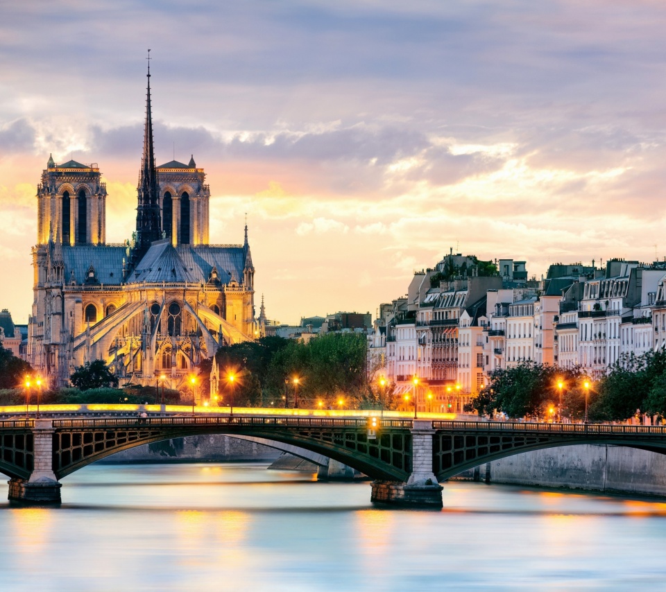Das Notre Dame de Paris Catholic Cathedral Wallpaper 960x854